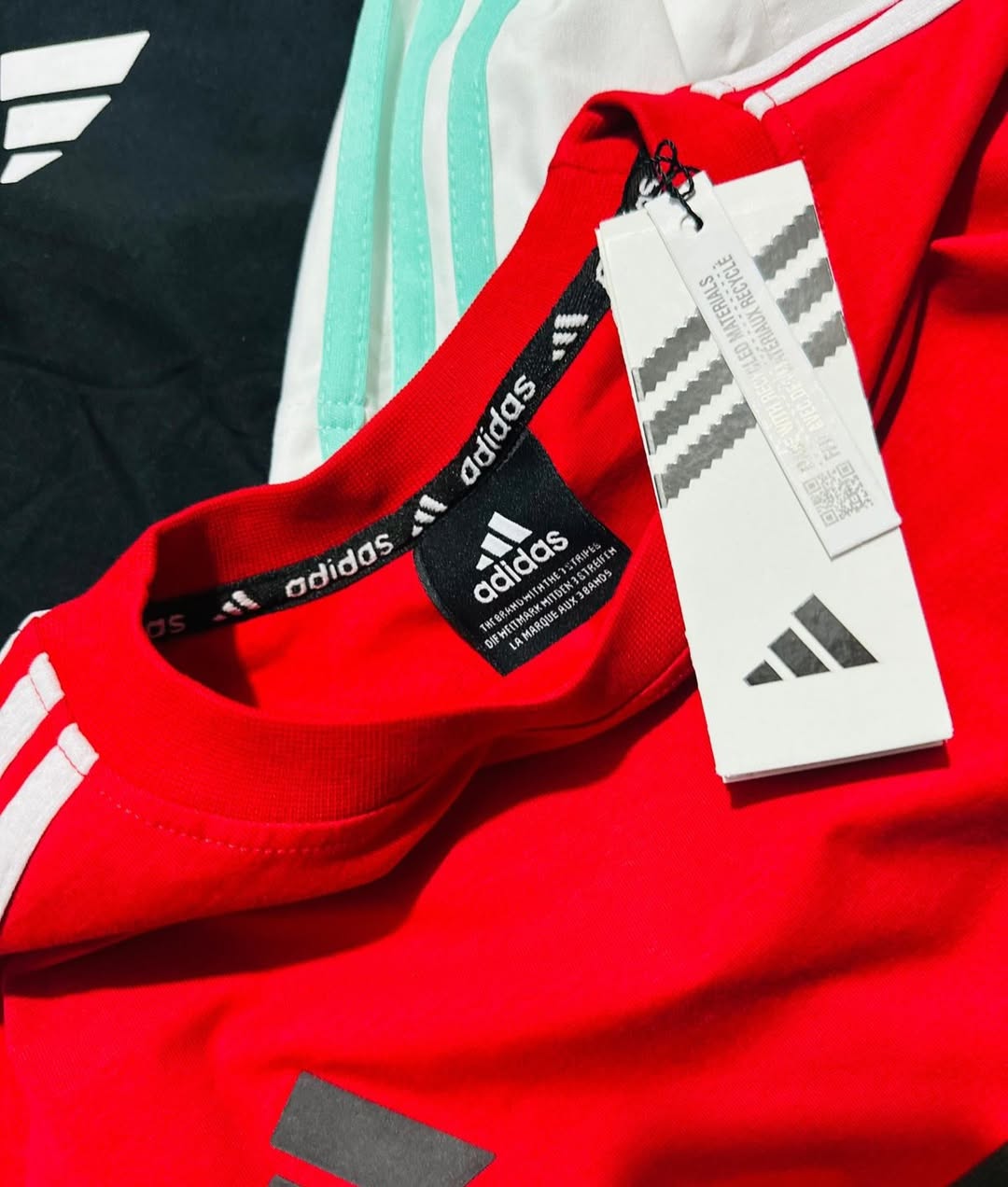 adidas Mercedes-AMG Petronas Formula 1 Team DNA T-shirts, available in black and white.  (PACK OF 3)