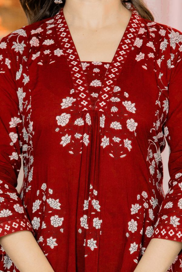 Floral Printed V-Neck Pure Cotton Anarkali Kurta With Trousers & Dupatta