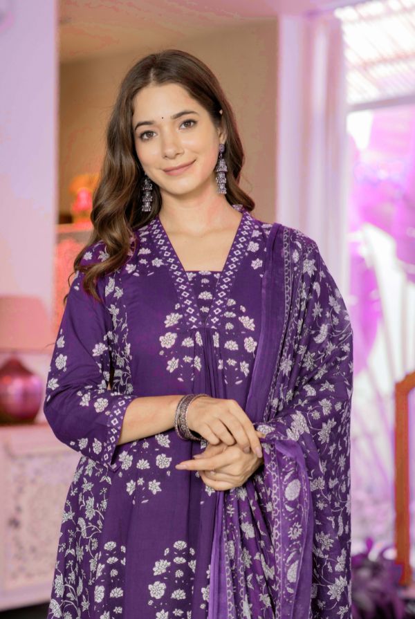 Floral Printed V-Neck Pure Cotton Anarkali Kurta With Trousers & Dupatta