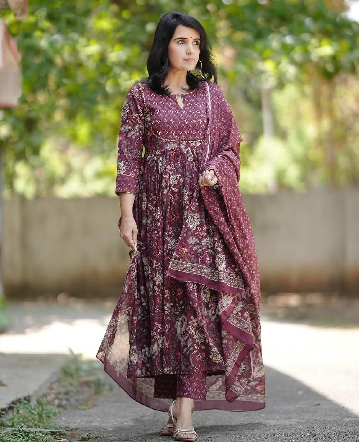 Floral Printed Notch Neck Pure Cotton Kurta With Trousers And Dupatta