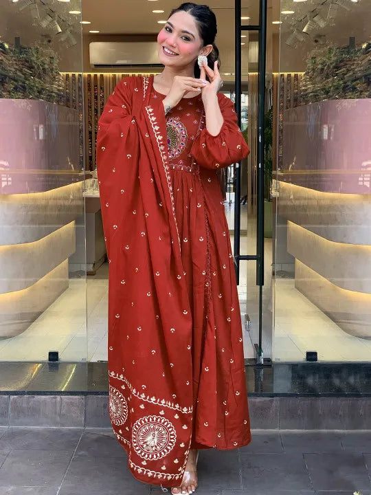 Women Ethnic Motifs Printed Panelled Thread Work Pure Cotton Kurta with Trousers &